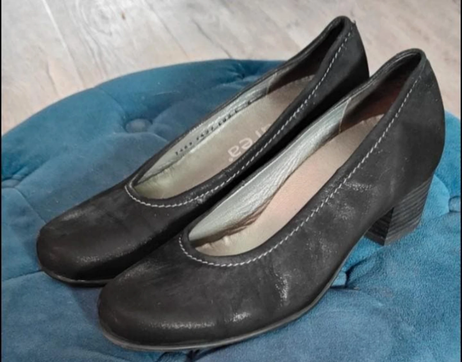 Zwarte Durea pumps met subtiele glitter maat 38